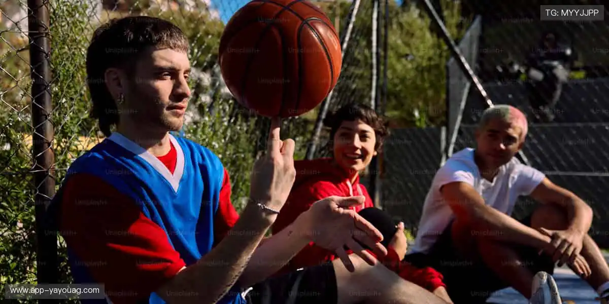 🎮 互动直播，弹幕狂欢，和百万球迷一起嗨翻全场！